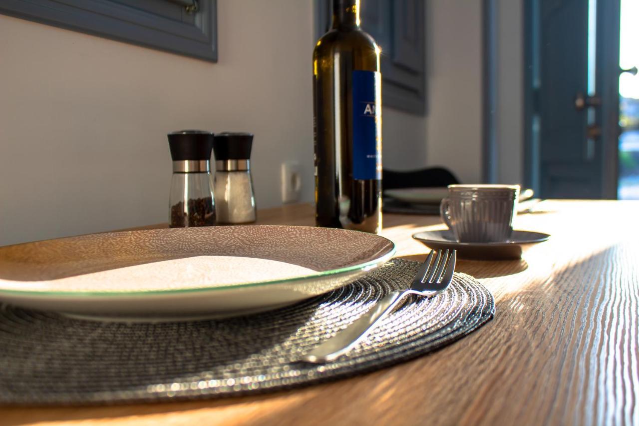 Blackstone Luxury Suites Emporio  ภายนอก รูปภาพ